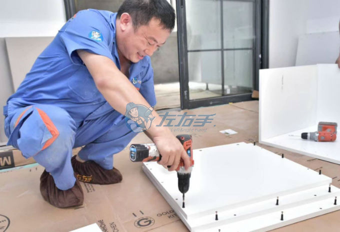 圍觀專業家具安裝現場